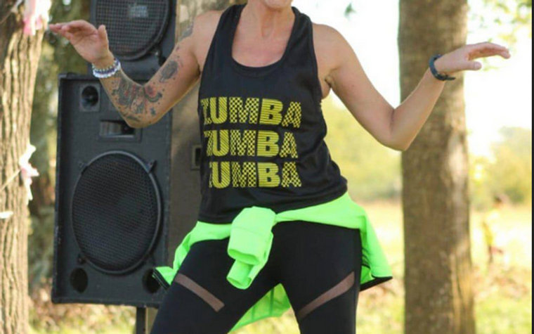 Clase solidaria de Zumba a cargo de Myrian Marzano y a beneficio de la Escuela de Educación Especial 502