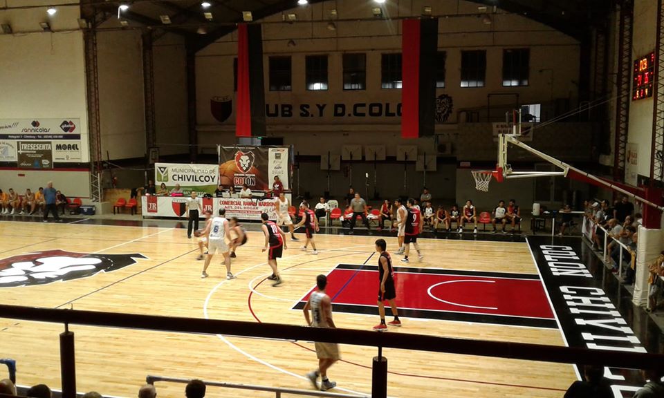 Básquet
Colón de menor a mayor para volver al triunfo como local