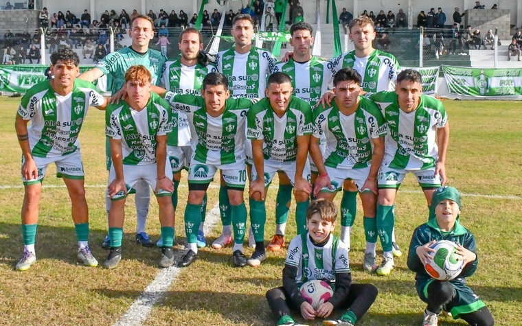 Gimnasia conservó su invicto como local venciendo al líder de la zona, Independiente sumó de visitante