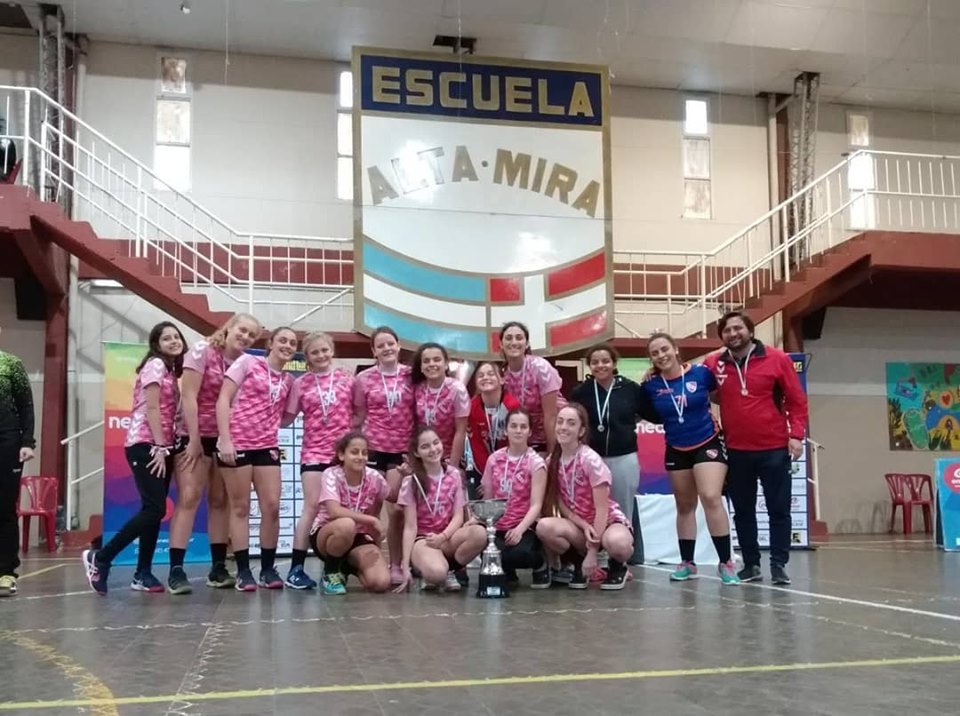 Handball
Independiente campeón provincial en Menores Mujeres