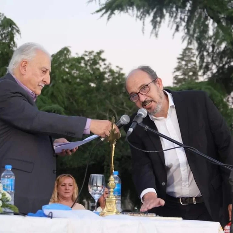 “El gobierno demostró claramente que no tiene ninguna intencionalidad de preservar el trabajo argentino porque la primera medida que toma es liberar las importaciones"