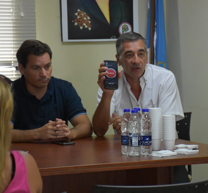 “El programa es mucho más ambicioso porque, amén de los comerciantes, pretendemos ir a visitar a los diferentes clubes, sociedades de fomento y distintas entidades”