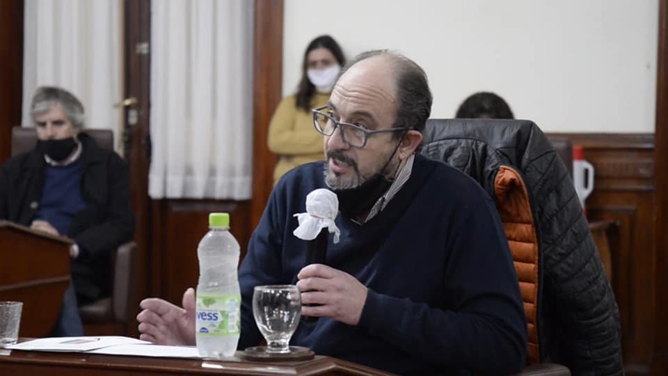 Fernando Poggio
Homenaje a los trabajadores de la salud y “repudio a la persecución judicial sobre l