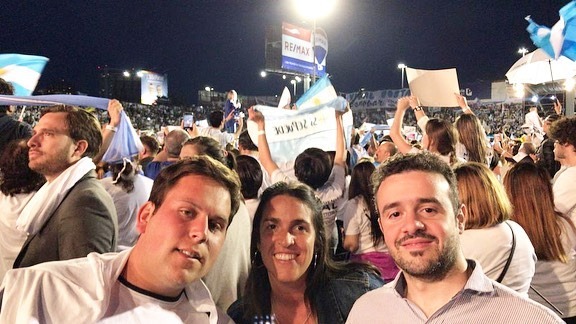 Juntos por el Cambio
“Empezó la revolución de los mansos”…
