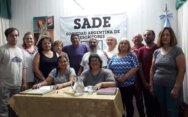 SADE
La Sociedad Argentina de Escritores de Chivilcoy inició sus actividades