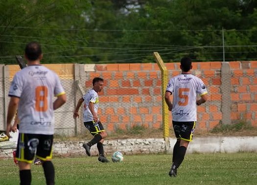 Varela mantuvo su invicto y liderazgo en la Copa Federación pero no pudo pasar del empate ante Carabelas