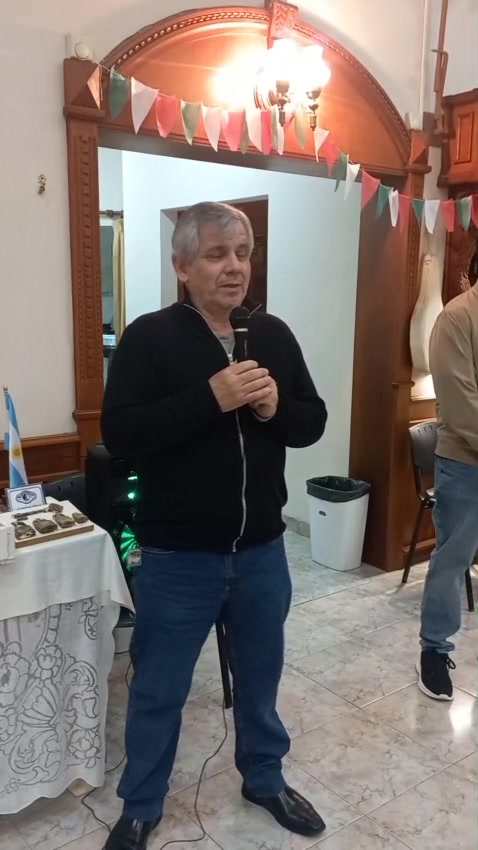 Britos acompañó la apertura de la 15° muestra anual de coleccionistas