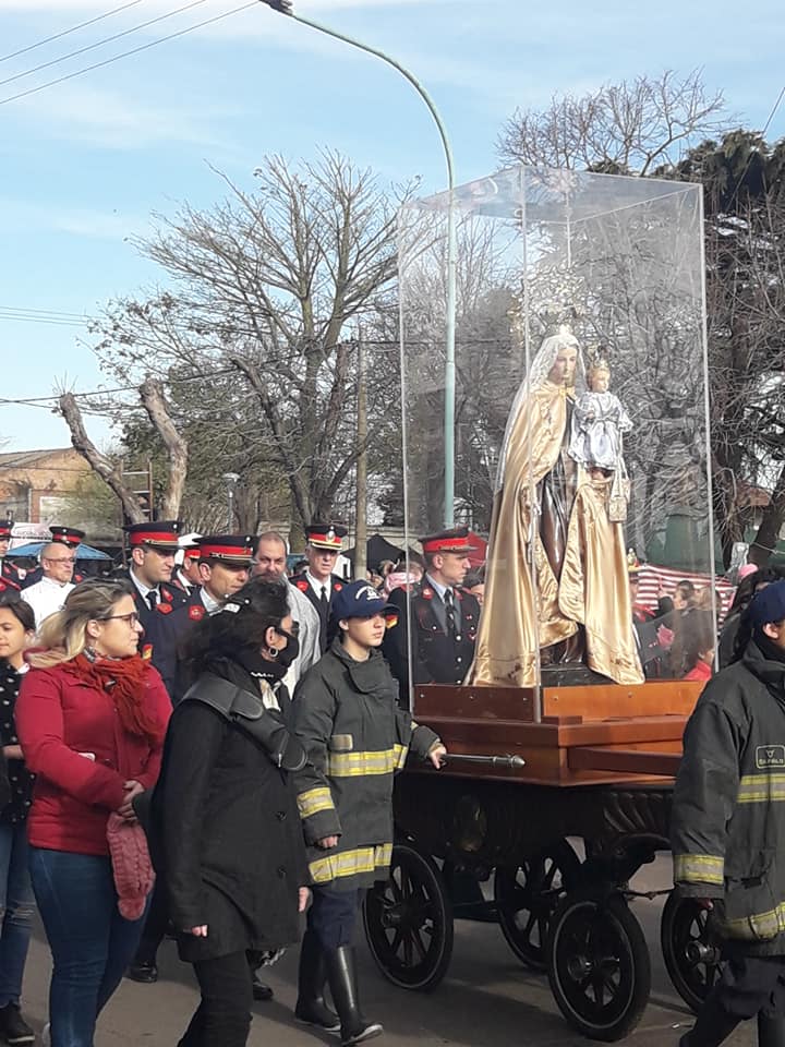 La Virgen del Carmen es la que atrae, la que convoca, la que es querida