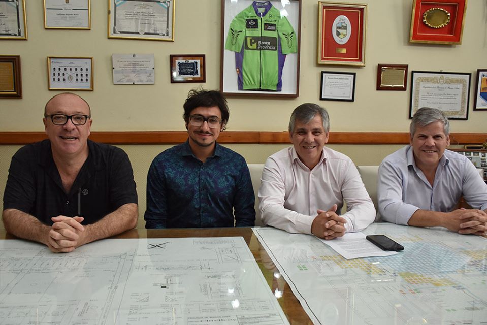 Viaje a USA
Despedida a “Kuki” Errante, quien emprende una gira formando parte de la compañía Hispan