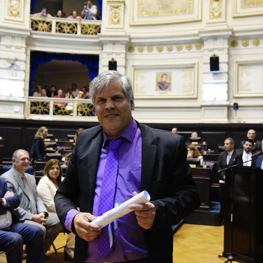 Fabio Britos
“Vienen etapas difíciles, un cambio de gobierno no trae mejoras mágicas por eso hay que