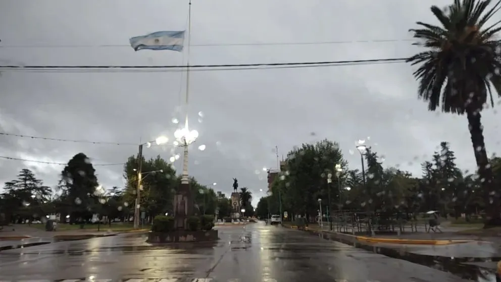 Bolívar: emiten alerta naranja y amarilla por tormentas fuertes y posible granizo