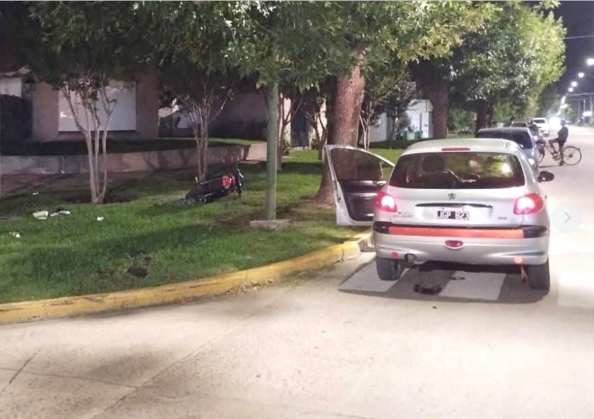 Alberti: Falleció un joven motociclista debido a las lesiones sufridas tras chocar con un automóvil.