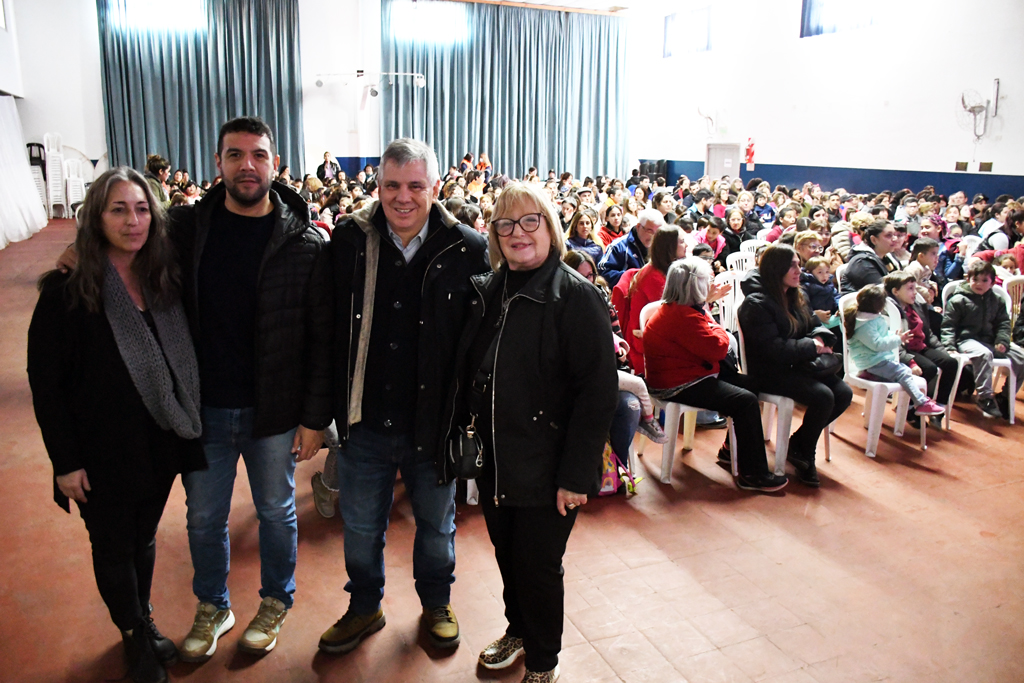 “Convocamos a todos los vecinos que quieran participar de forma gratuita de todos los eventos programados para las vacaciones de invierno”