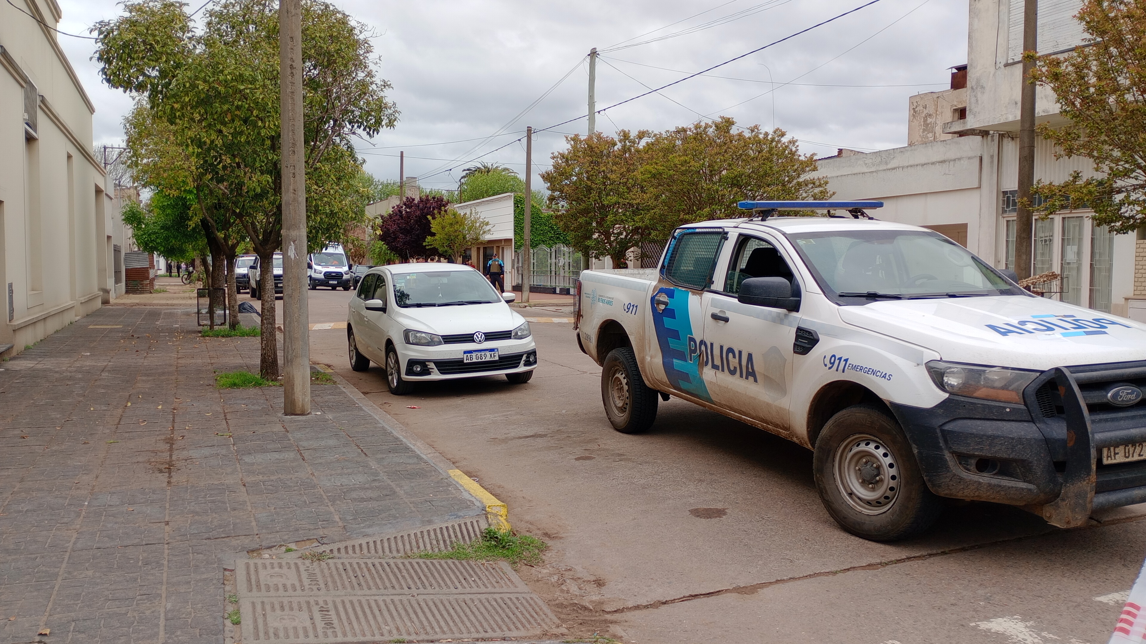 Bolívar: un joven armado se atrincheró en una vivienda y se entregó tras varias horas
