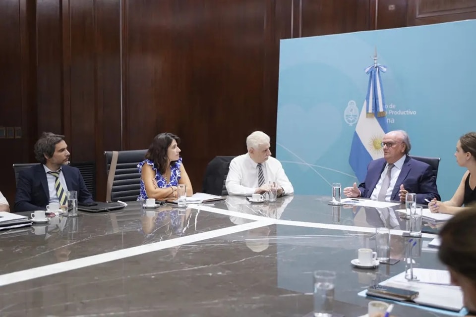 “La industria del calzado es muy importante para Chivilcoy"