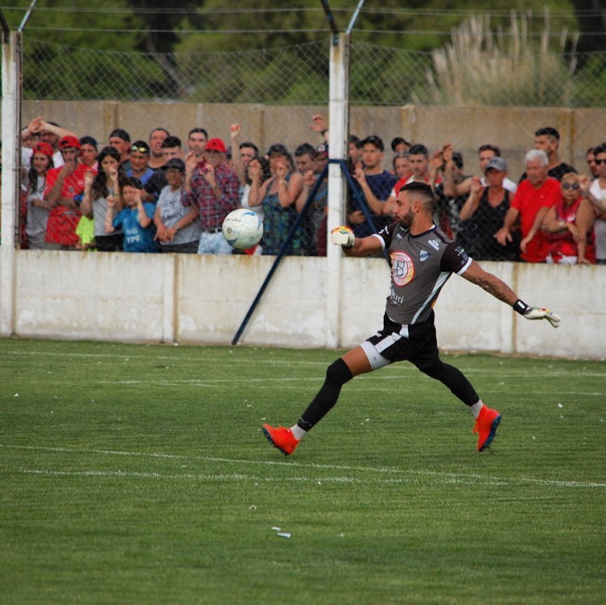 Fútbol
El arquero Franco Costanzo se convirtió en nuevo refuerzo de Independiente