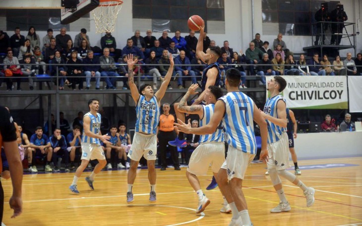 Racing de Chivilcoy por un nuevo triunfo ante su homónimo de Avellaneda para avanzar a la final de Conferencia.