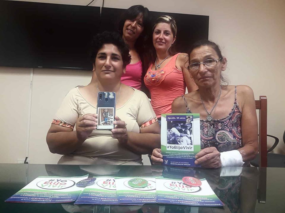 ‘Yo Elijo Vivir’
El Dr. Pertosa recibió a referentes de las familias de “No Más Estrellas Amarillas”