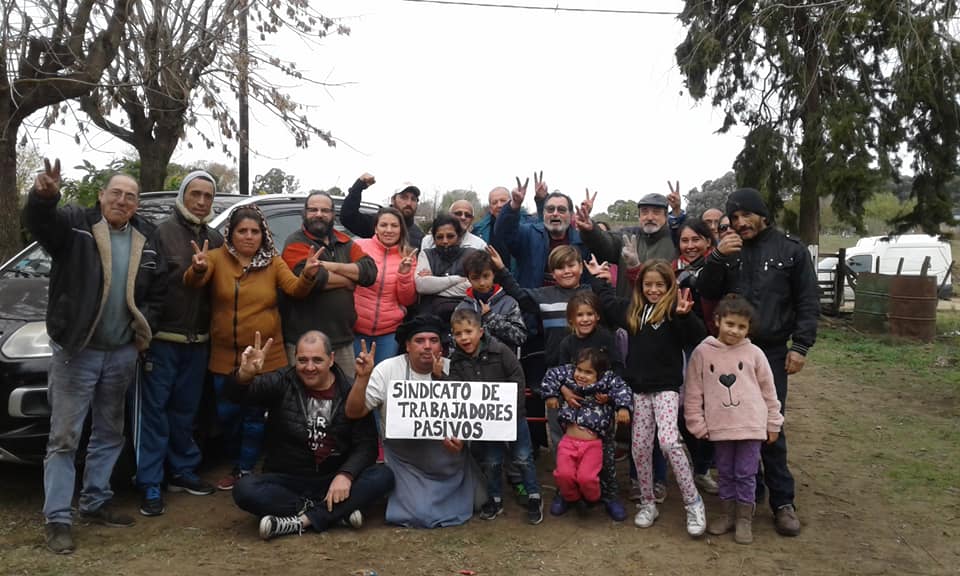 A través de una olla popular el Sindicato de Trabajadores Pasivos de Chivilcoy adhirió al paro gener