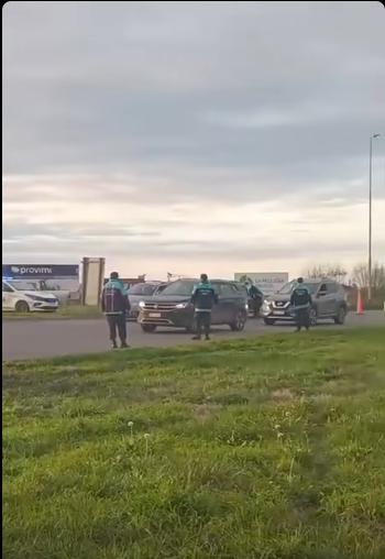 Megaoperativo en las rutas 5 y 30: identificaron 240 personas y 190 vehículos