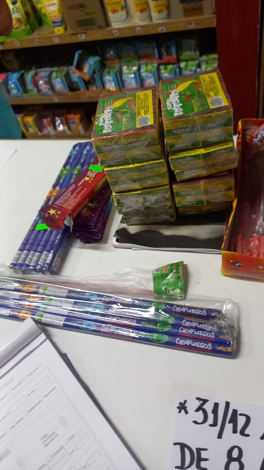 Detectaron venta ilegal en un comercio e infraccionaron una fiesta por uso de pirotecnia sonora