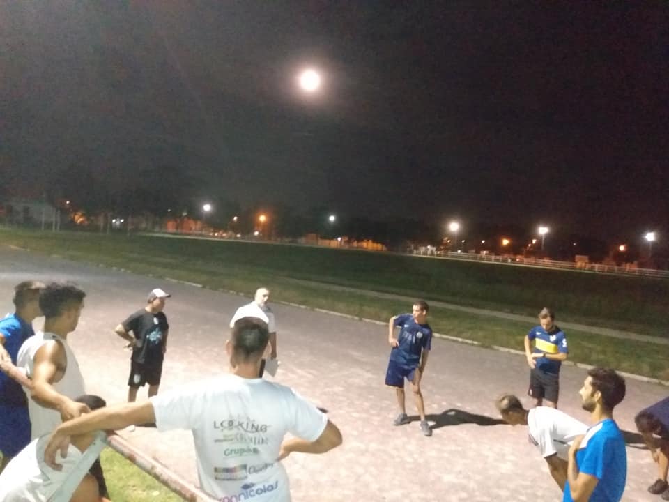 Fútbol
Rivadavia ya arrancó la pretemporada con la Primera y Cuarta División