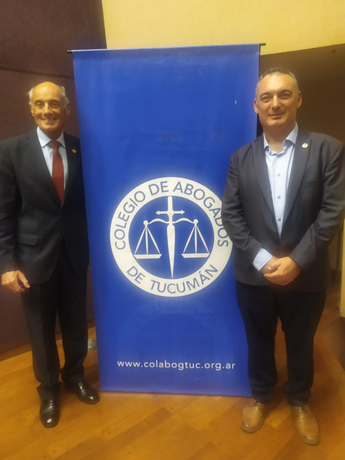 Horacio Vero presentó sus libros en el Colegio de Abogados de Tucumán
