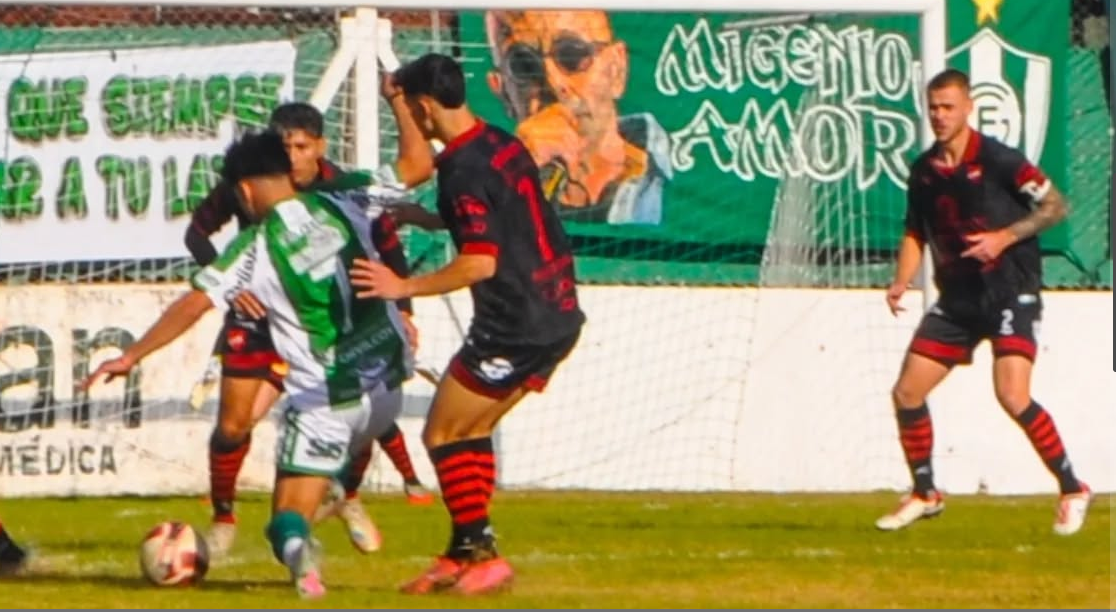 Fútbol: Gimnasia superó a Douglas en un partido lleno de matices y estira su invicto en casa