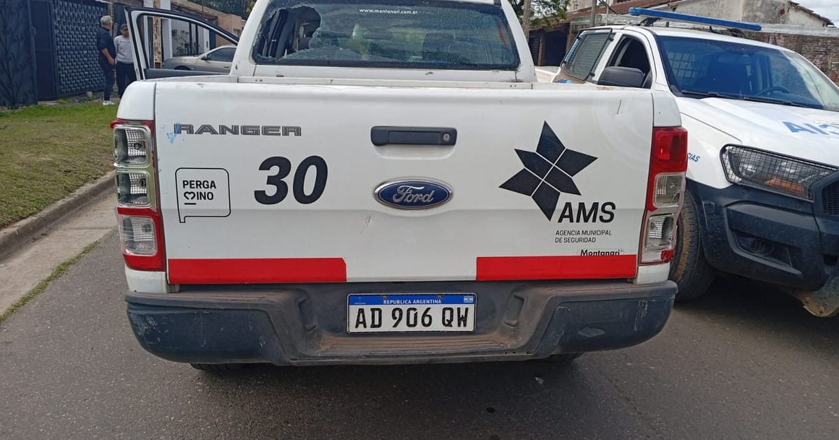 Pergamino: un adolescente atacó a fierrazos un patrullero municipal tras una denuncia de violencia de género