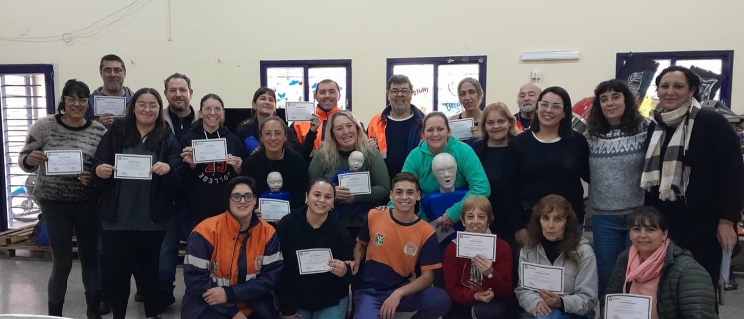 “Realmente la concurrencia que tenemos en cada capacitación es muy importante y cuando se abre la inscripción, mínimamente 20 personas tenemos anotadas”
