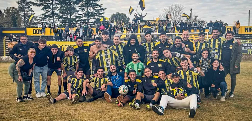 Florencio Varela fue contundente en su casa y avanzó a los cuartos de final de la Copa Federación