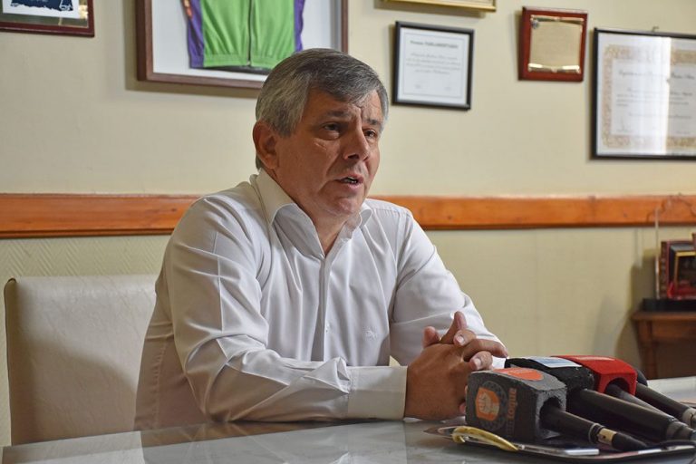 Guillermo Britos 
“Prefiero destinar el presupuesto de salud al coronavirus y no hacer asfalto aunqu
