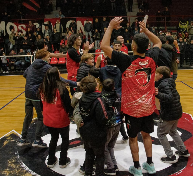 Colón se desquitó de Urso en Saladillo para ratificarse como el 1 de la fase regular.