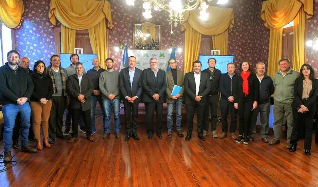 Vialidad firmó en Mercedes contrato por obras en ruta 5 hasta Suipacha