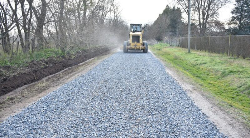 “Hay que dar prioridad a las zonas inundables o anegadas cuando el municipio cuente con el recurso para realizar un consolidado de piedra”, sostuvo Etcheverría