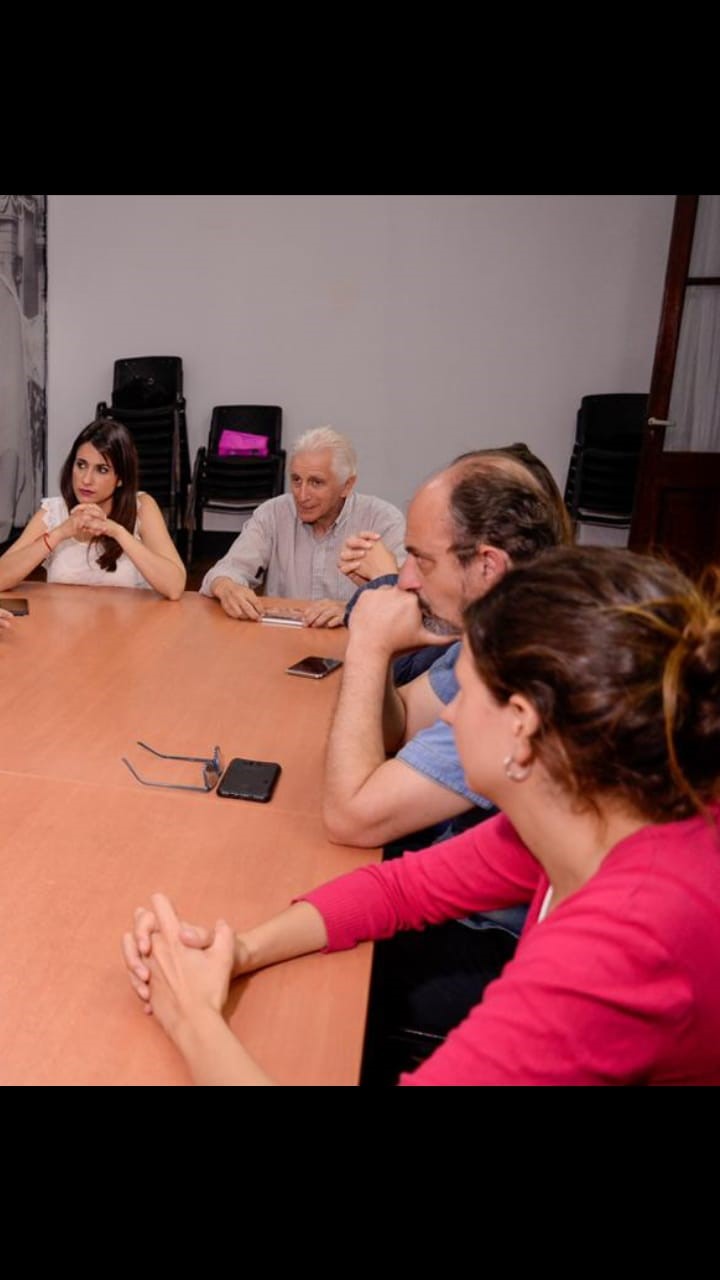 Comisión Fiscalizadora del Agua y  autoridades

El Frente de Todos gestionó una reunión con represen