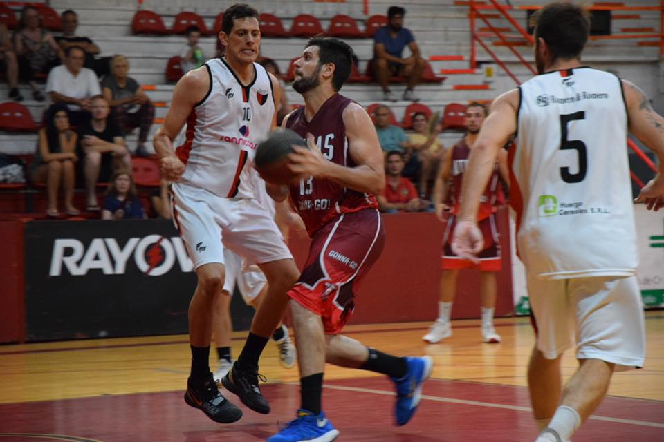 Básquet
Colón cayó increíblemente frente a Atenas de La Plata