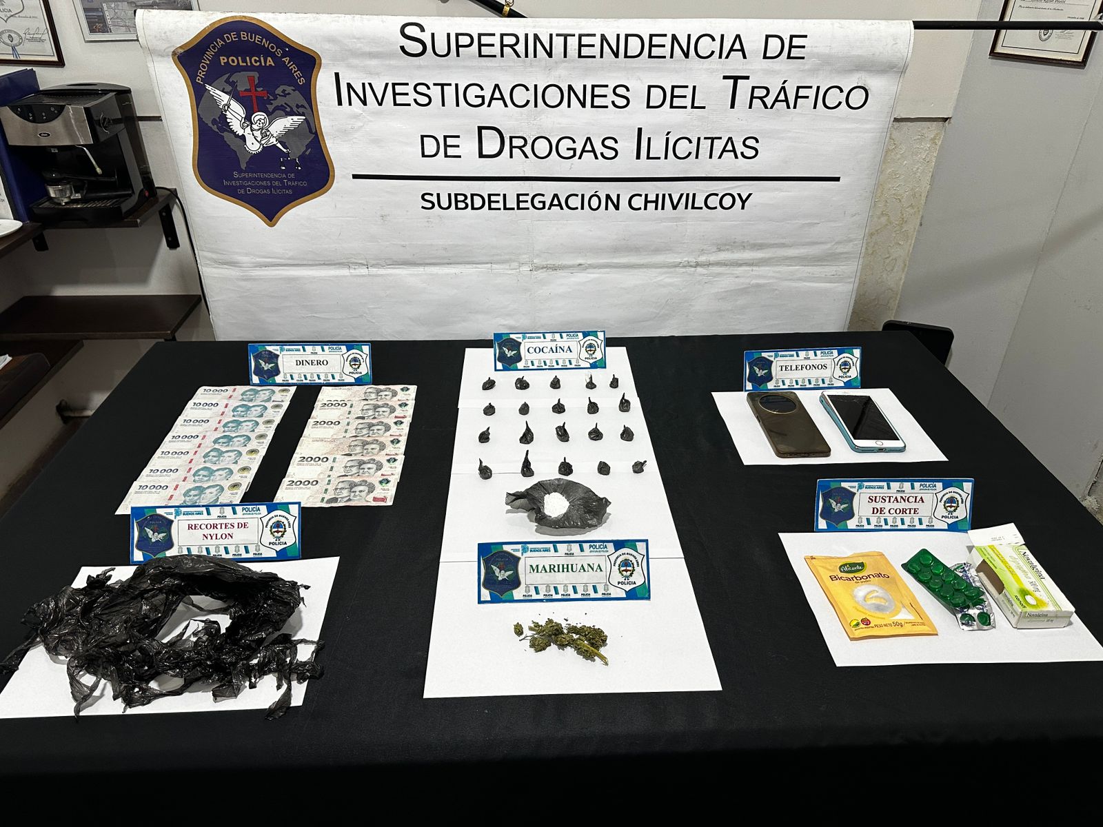 En los primeros cinco meses del año: 17 allanamientos, 16 aprehensiones y 1 detención