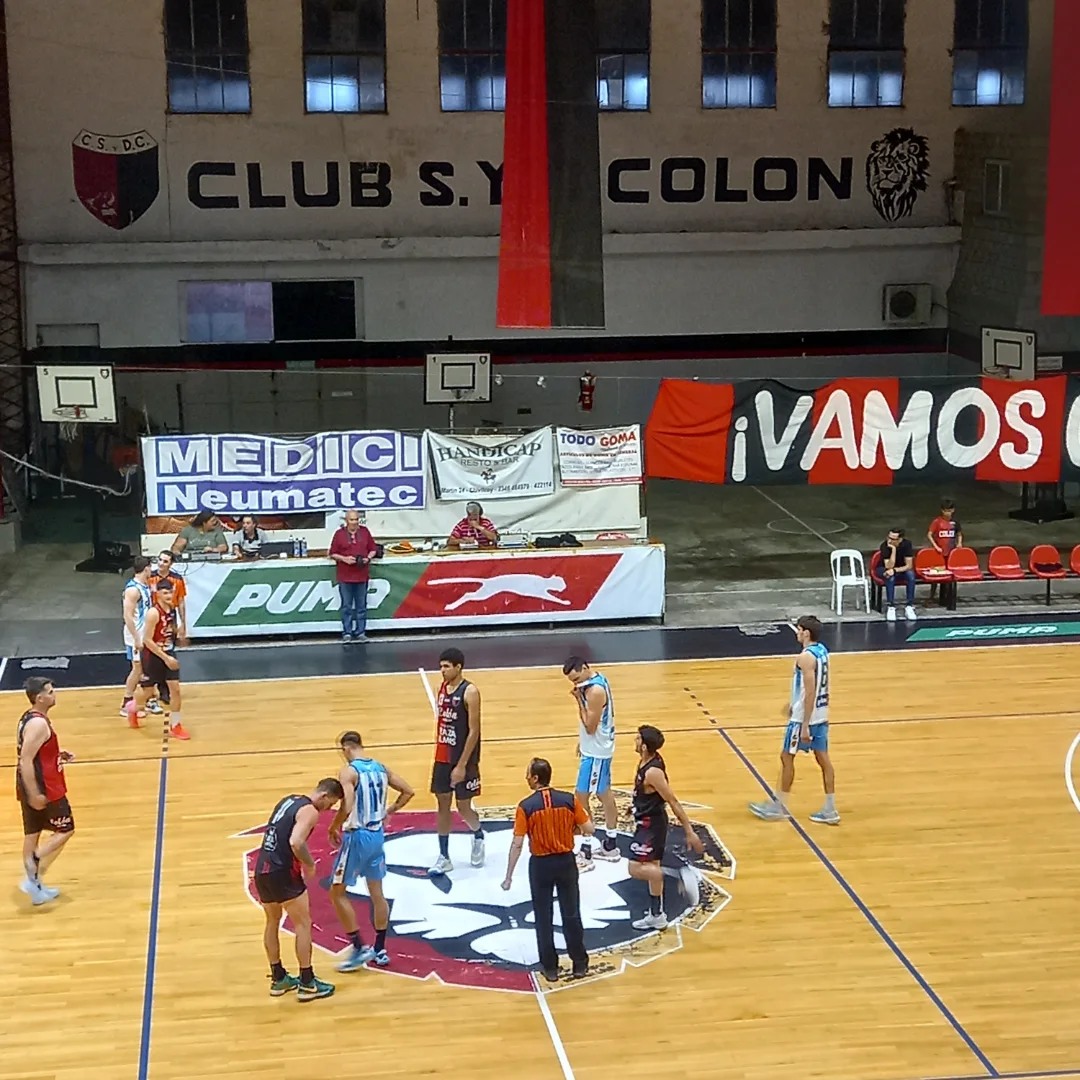 Colón y una ajustada victoria para forzar un tercer partido, el campeón se definirá esta noche.