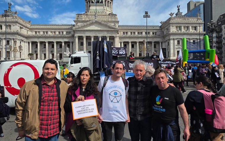 Representantes de Chivilcoy estuvieron presentes en la Marcha por la prórroga de emergencia
