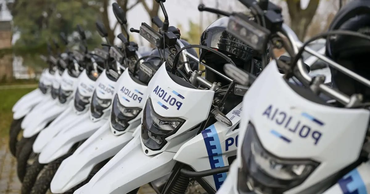 Pergamino: apresaron a dos sujetos por robar baterías y herramientas de autos