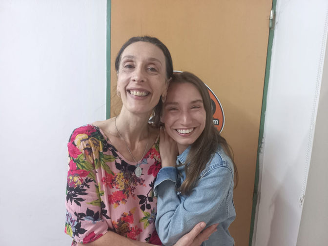 “Será la primera experiencia en Chivilcoy de éstas características en un teatro que literalmente representa un viaje a nivel energético y sensorial hacia el interior de cada persona”