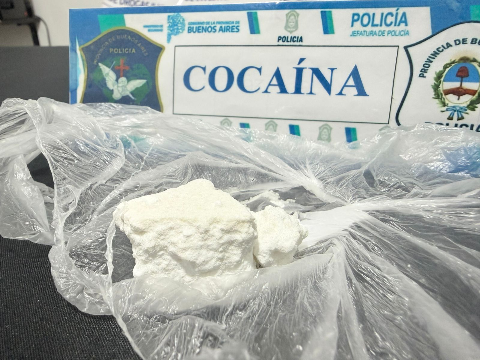 Importantes operativos en Chivilcoy: allanamientos, dos detenidos y secuestro de drogas que se vendían al menudeo