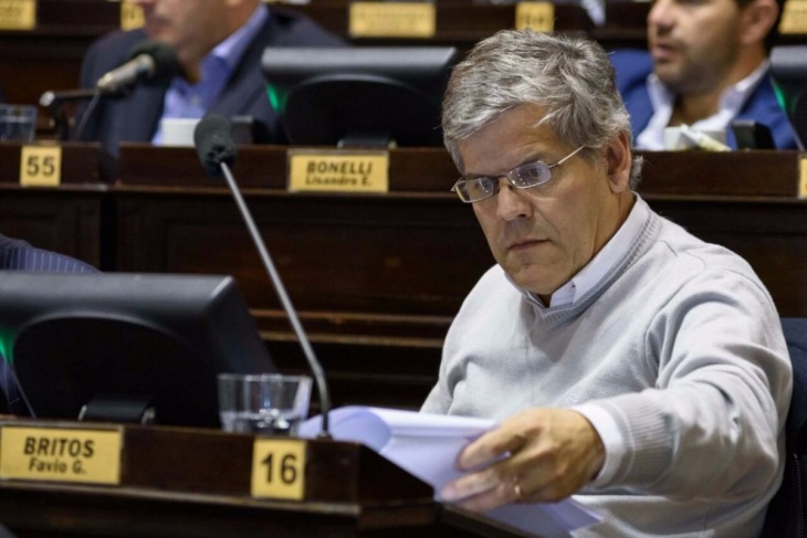 Proponen unificar las cámaras y eliminar las elecciones de medio término