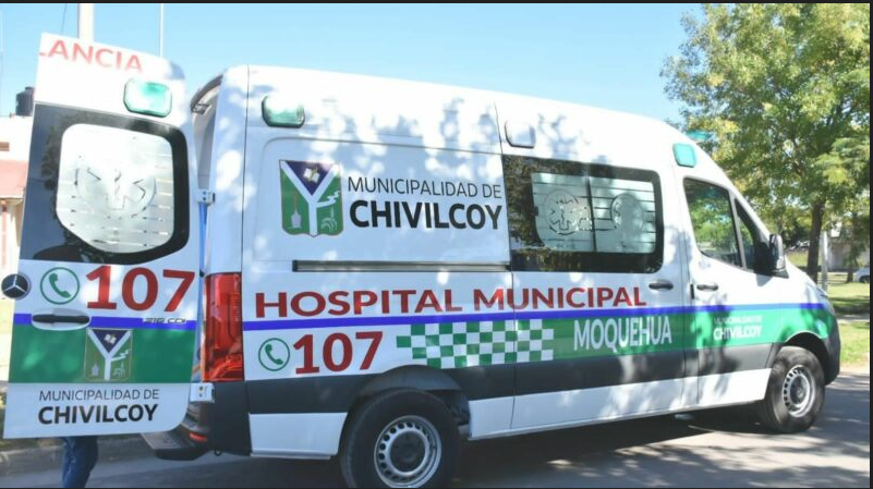 Choque fatal en Moquehuá: un joven de 16 años internado en Terapia Intensiva, el conductor del automóvil se encuentra aprehendido