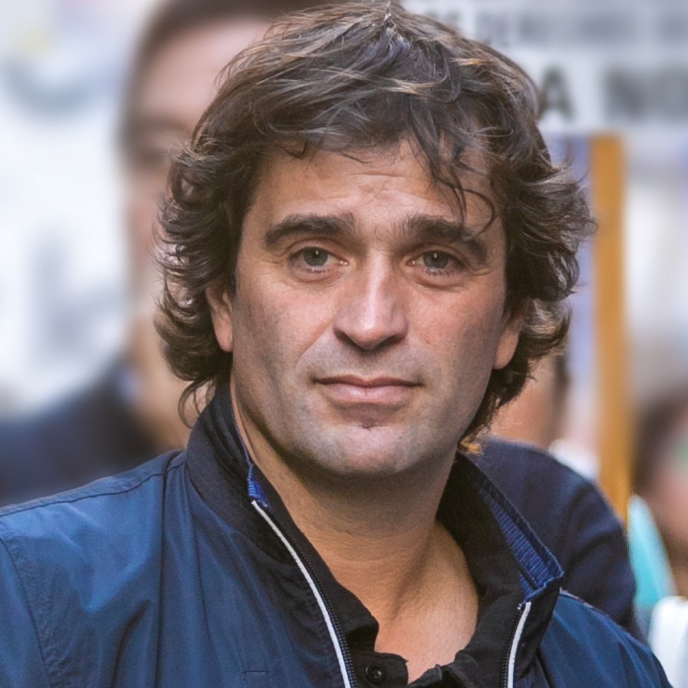 “El endeudamiento del país sigue creciendo a un ritmo enorme y el pago de la deuda implica ajustes”
