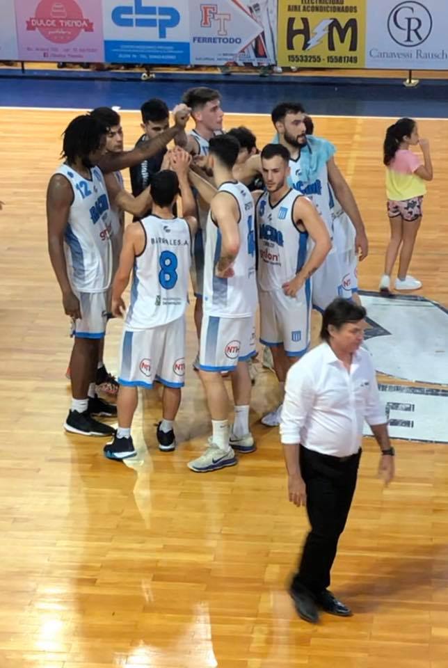 Básquet
Racing cerró su gira entrerriana con derrota frente Parque Sur