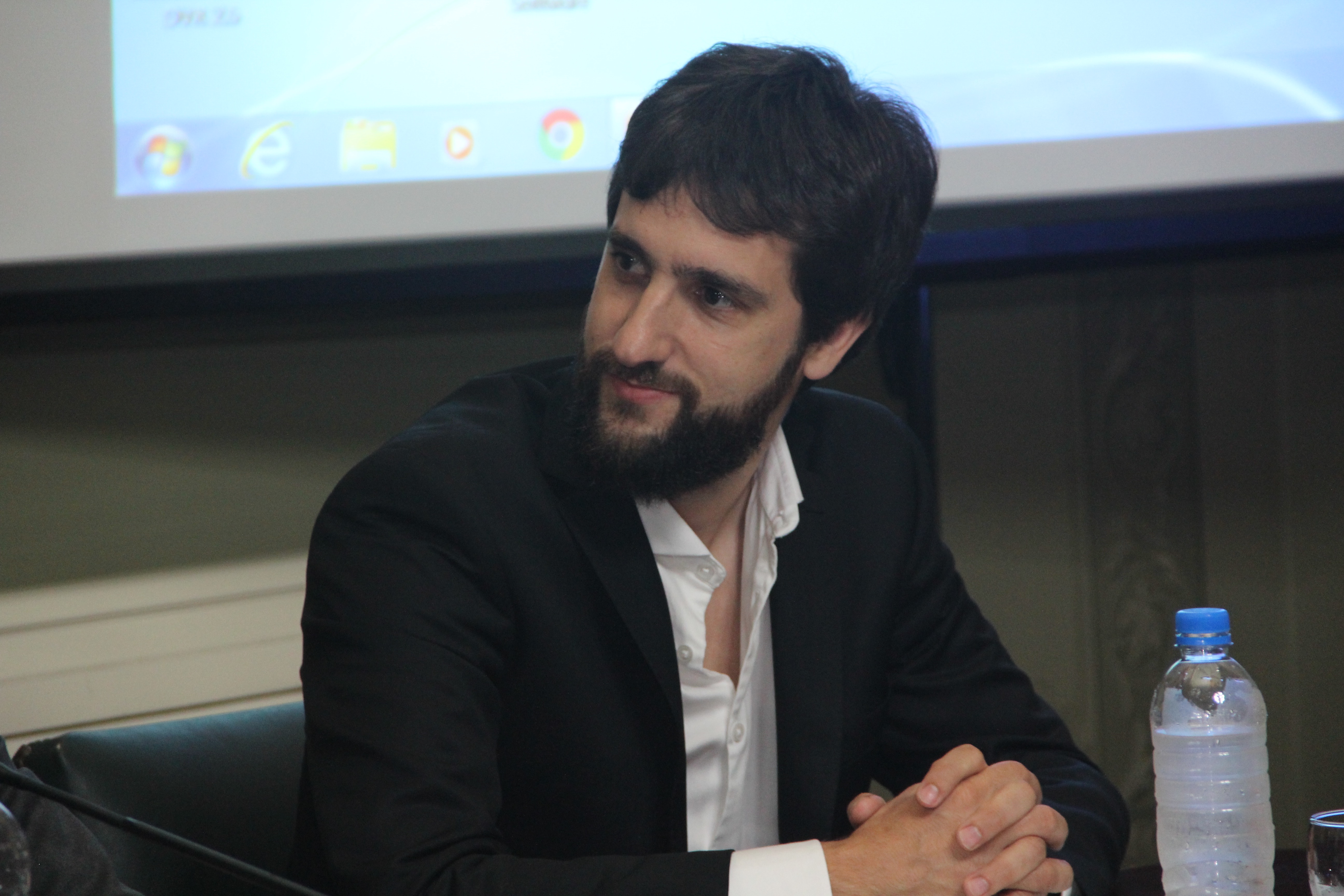 Avanza en el senado bonaerense
La comisión de salud aprobó el proyecto de Leandro Blanco sobre Uso R