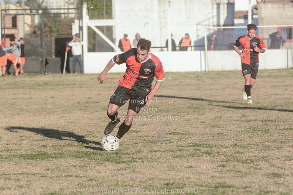 Fútbol
Independiente sigue liderando en soledad, ahora escoltado por Gimnasia