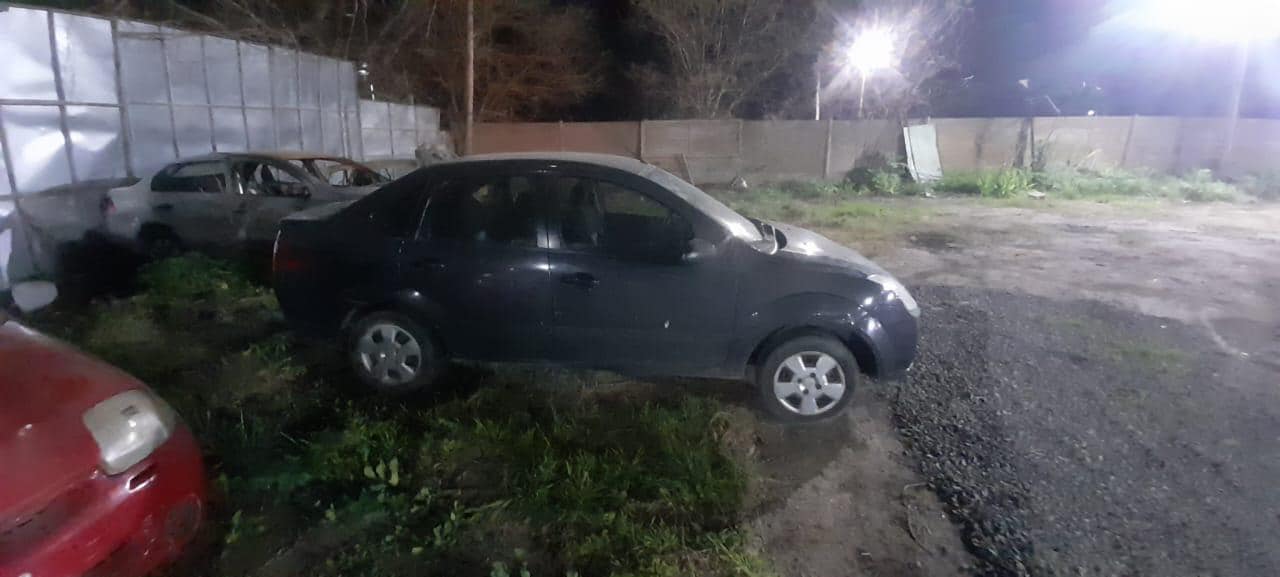 Chocó a un auto estacionado y cuando le hicieron el test arrojó un resultado positivo de 1,39 de alcohol en sangre.